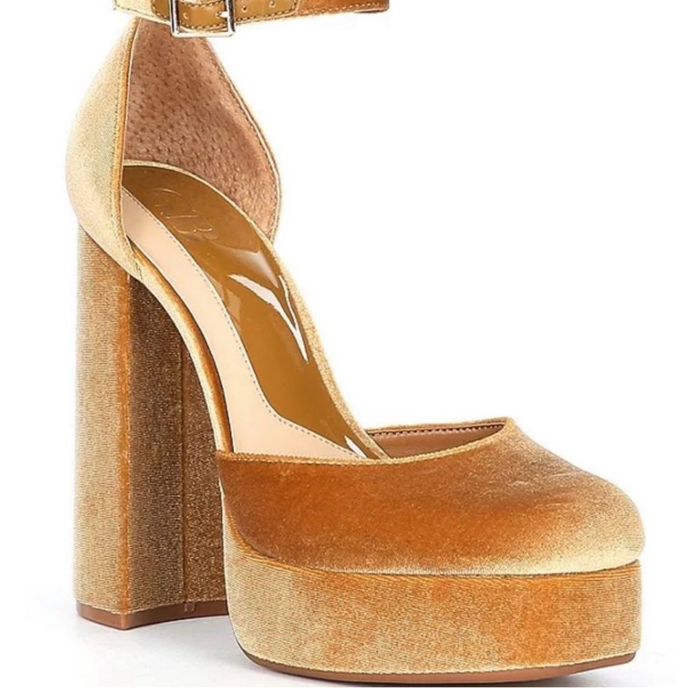 Gianni Bini Runway Gold Mustard Yellow Velvet Ankle Strap Platform Pump Heels